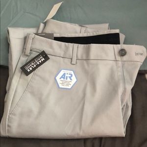 Van Heusen Straight Fit 34x32 pants
